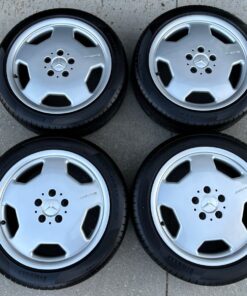 17″ AMG AERO II MONOBLOCK WHEELS WITH PIRELLI TIRES